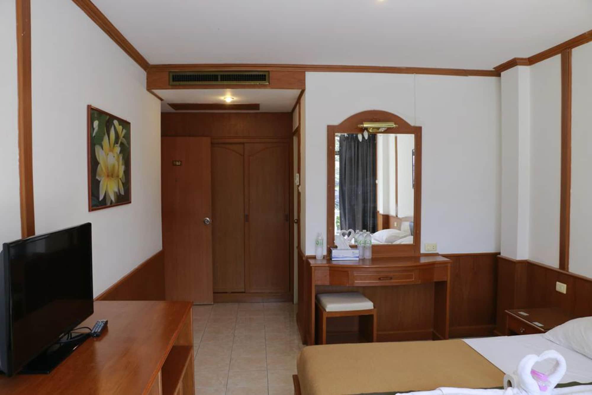 Welcome Guest House Patong Exterior photo