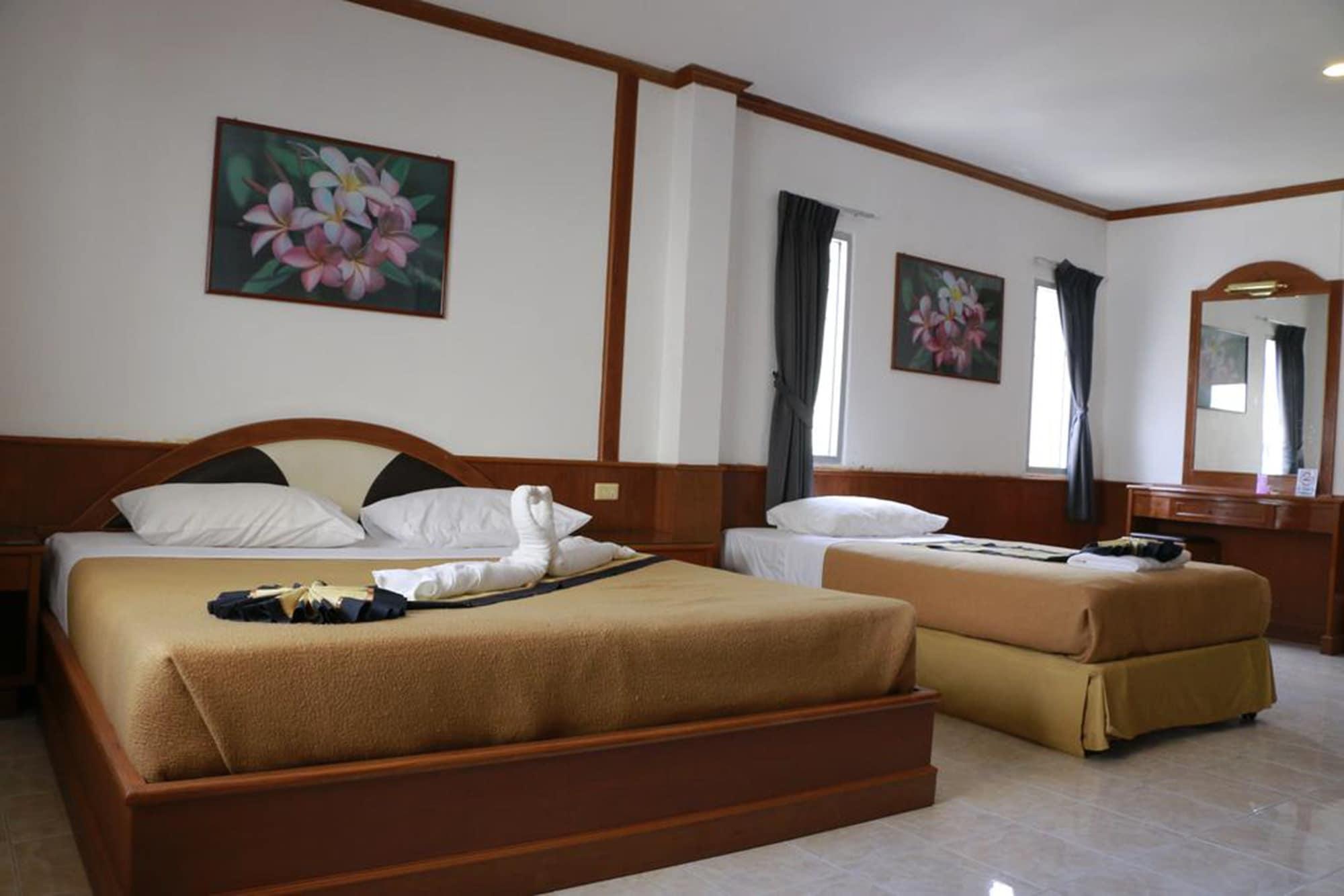 Welcome Guest House Patong Exterior photo